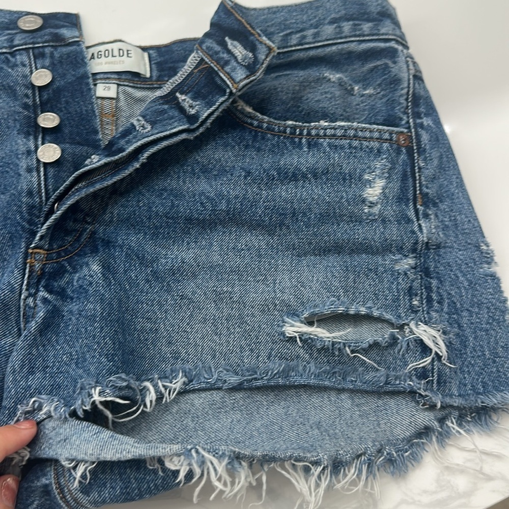 Agolde PARKER VINTAGE CUT OFF SHORT IN DARK SWAPMEET in size 29 - Picture 10 of 14